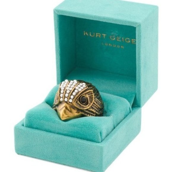 Kurt Geiger Jewelry - Kurt Geiger London Ring Signature Eagle Crest Pearl  Cocktail Ring